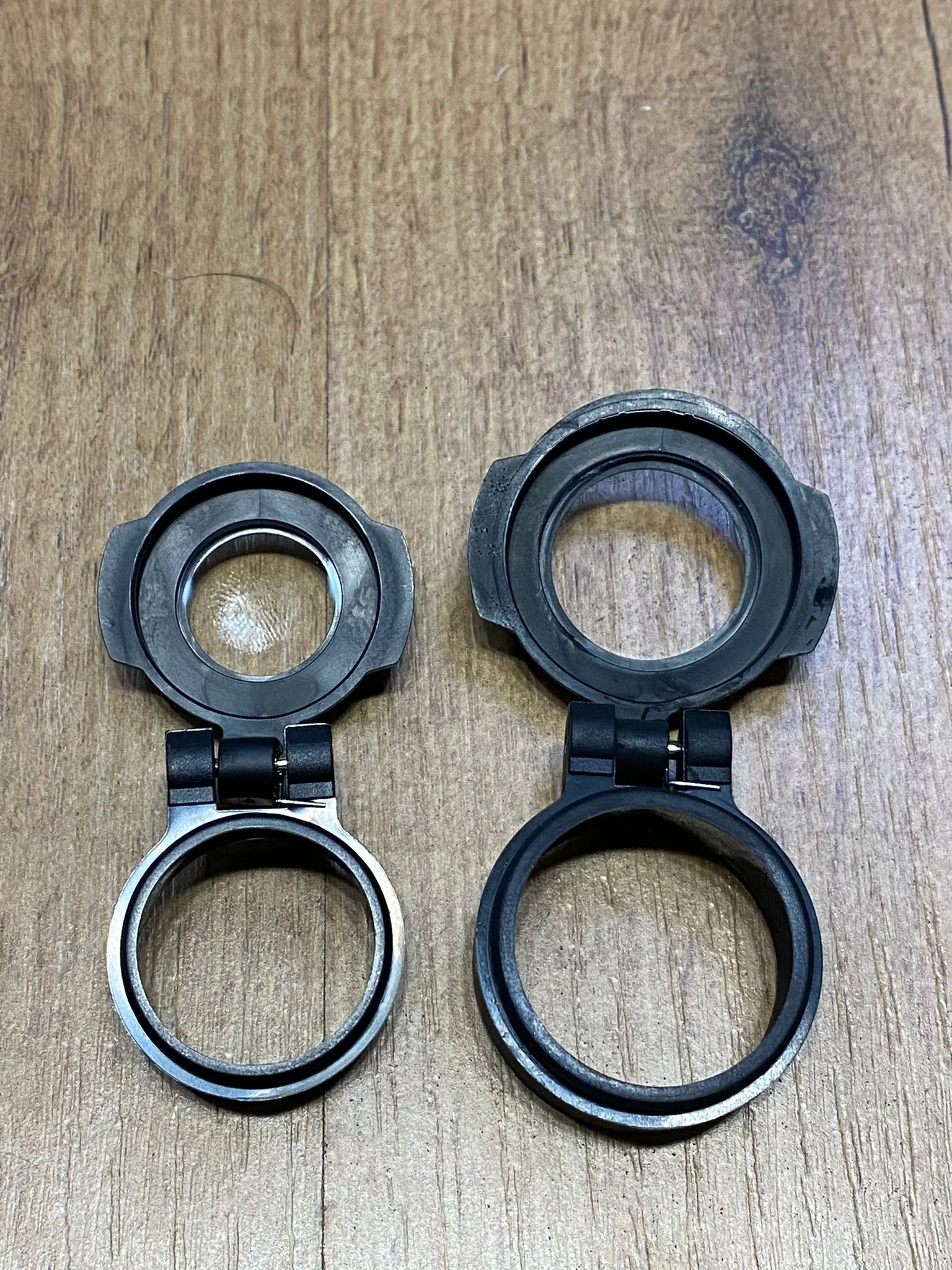 Flip Up Cover Black per T2 Dot - Image 2