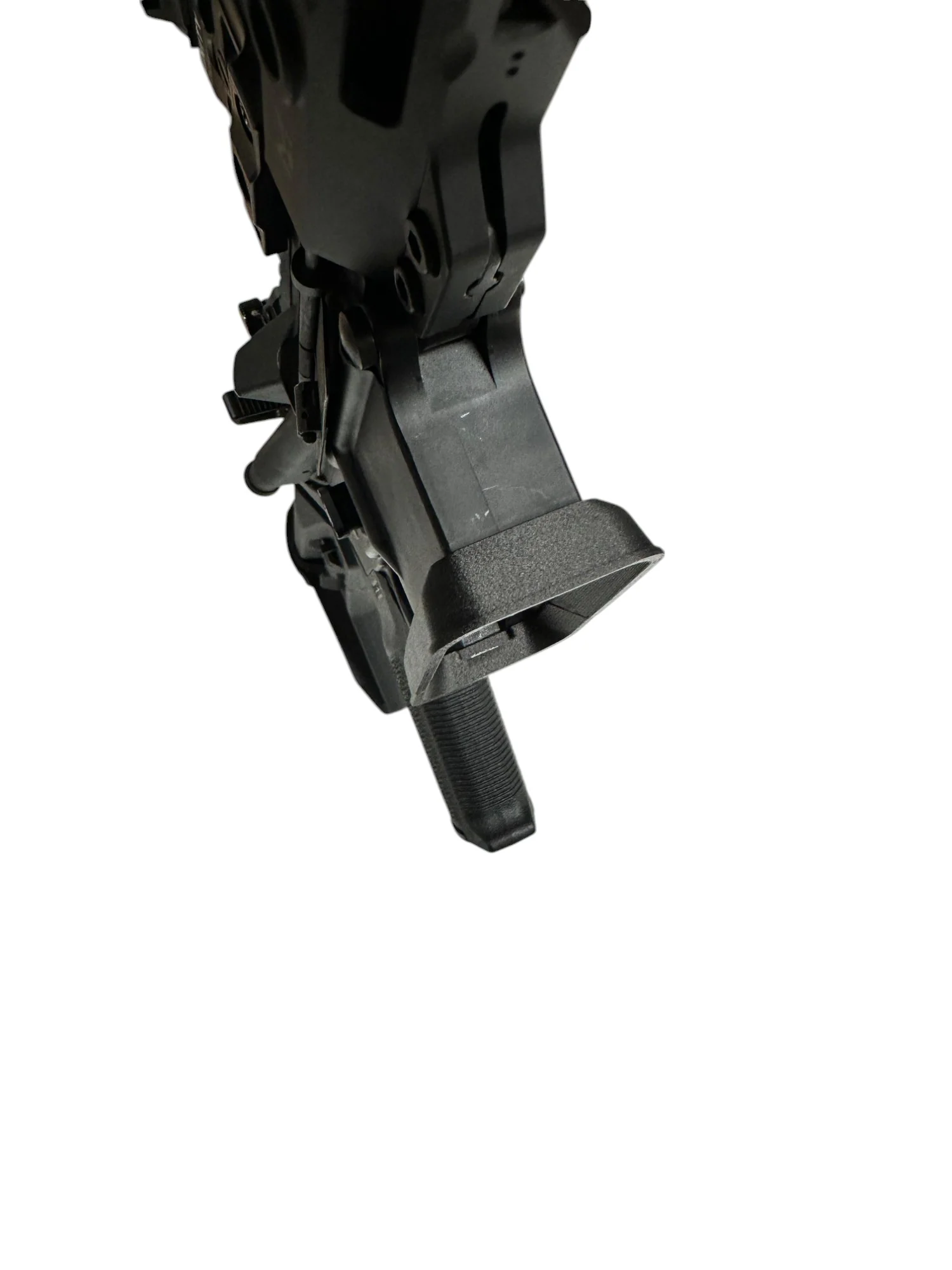 Magwell AR15 in PA6-CF - Black - Image 5