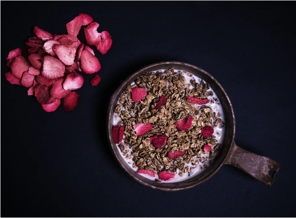 Tactical Foodpack - Crunchy Muesli with Strawberries - Image 2